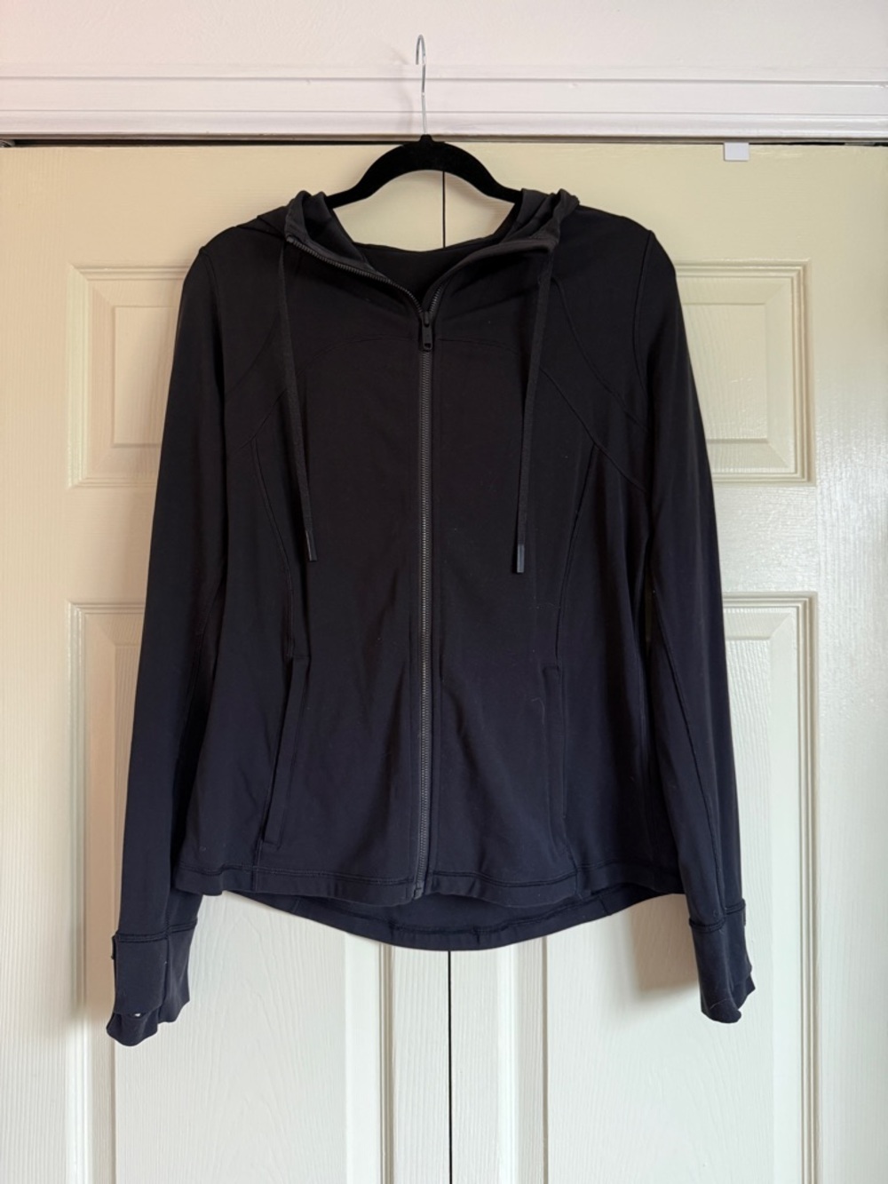 lululemon Define Hooded Jacket in Black - Picture 4 of 7